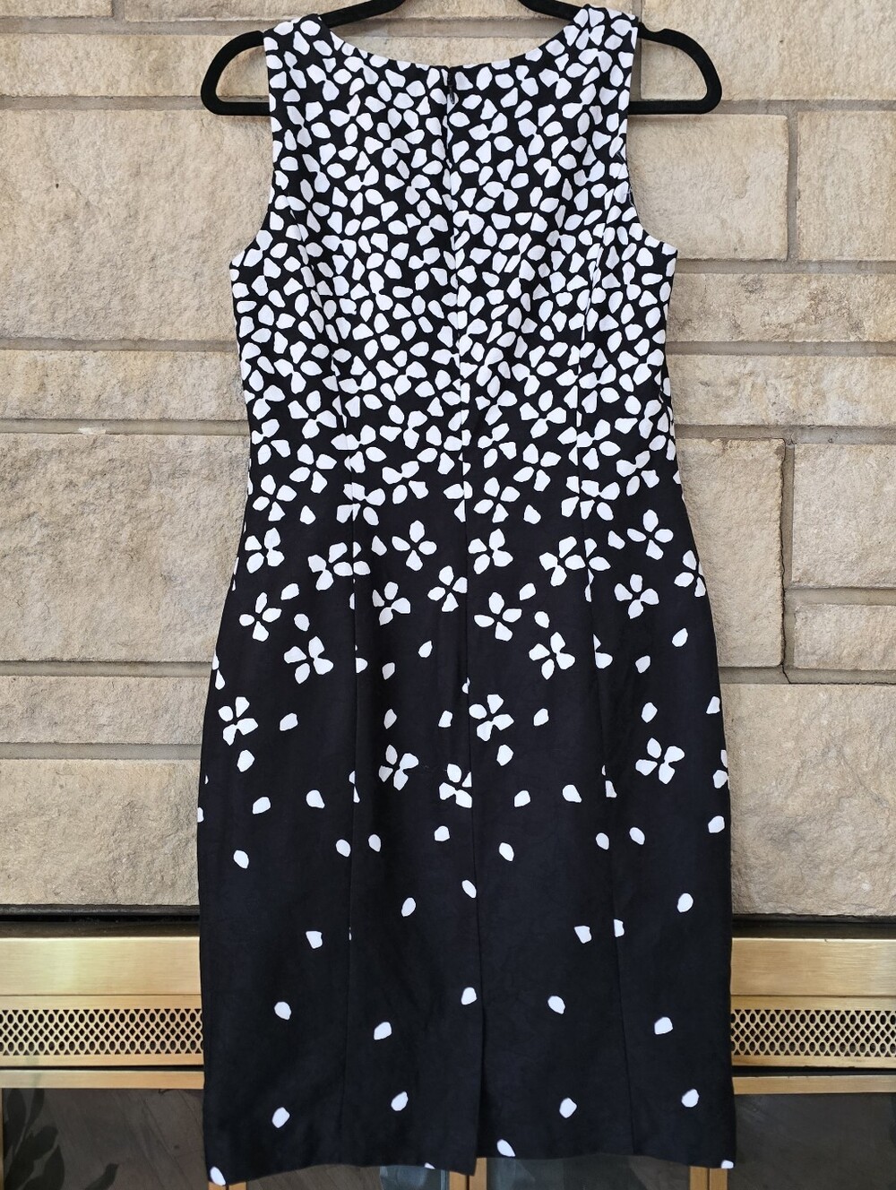 Lauren Ralph Lauren Black White Abstract Confetti Floral Petal Sheath Dress 6 - Picture 3 of 9